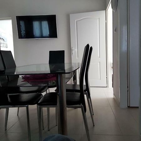 Apartment Dijana Kastela Luaran gambar