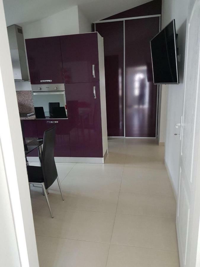 Apartment Dijana Kastela Luaran gambar