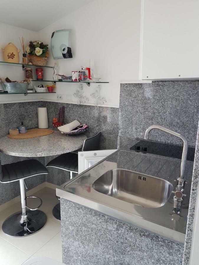 Apartment Dijana Kastela Luaran gambar